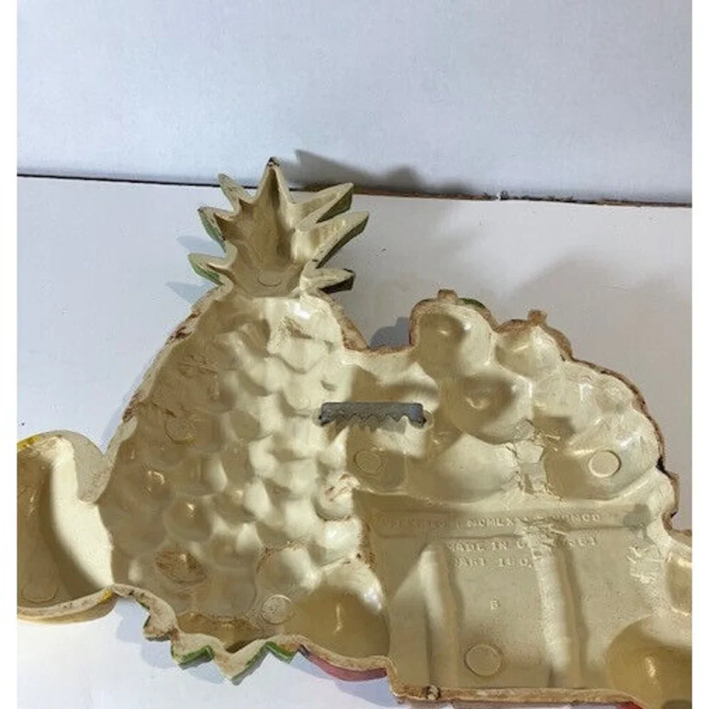 Homco Fruit Basket Plaques (Pair) Vintage 1975 Dart, Indiana, USA‎